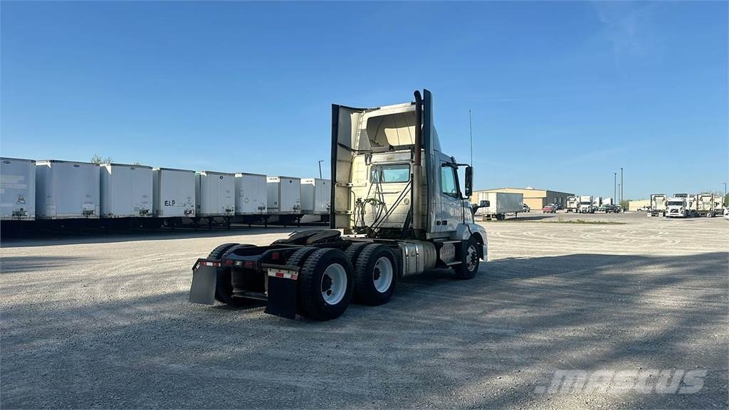 Volvo VNL300 Ciągniki siodłowe
