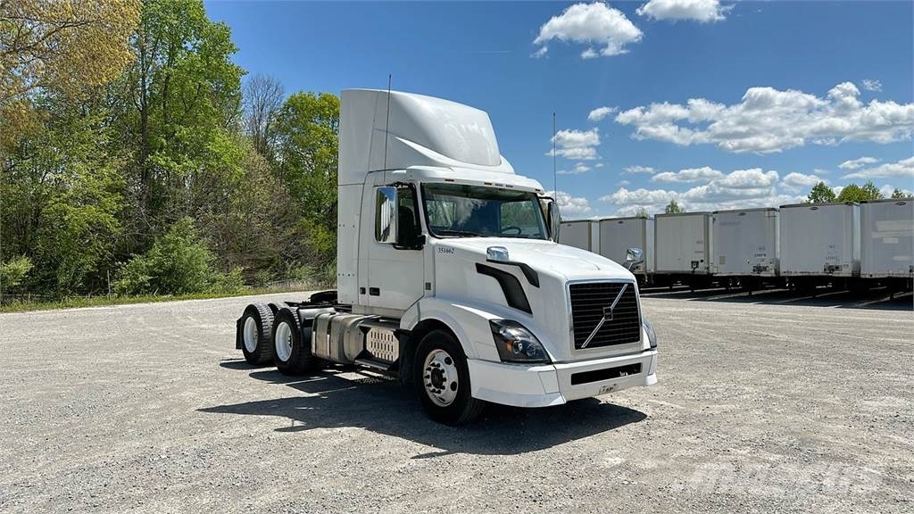 Volvo VNL300 Ciągniki siodłowe