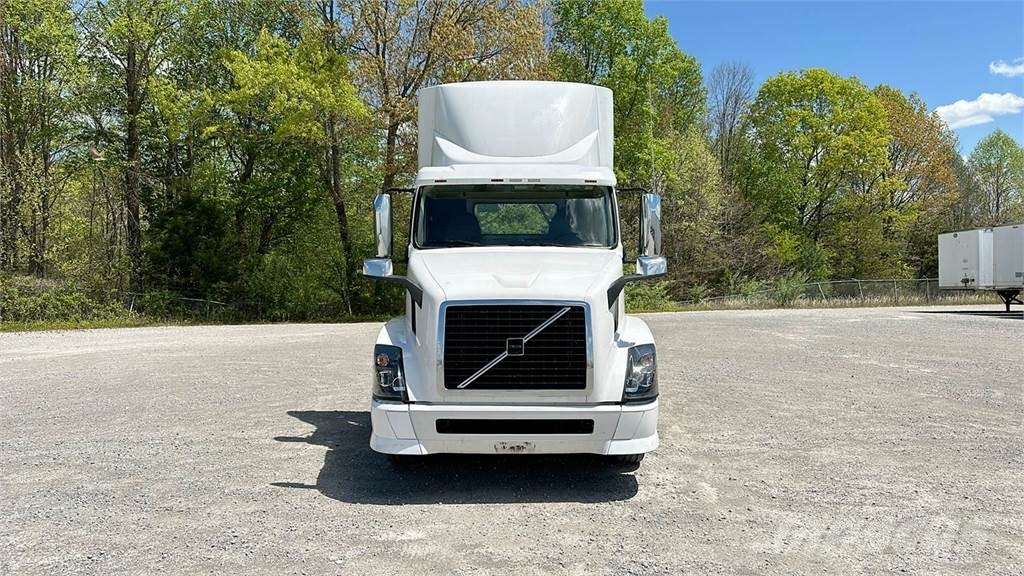 Volvo VNL300 Ciągniki siodłowe