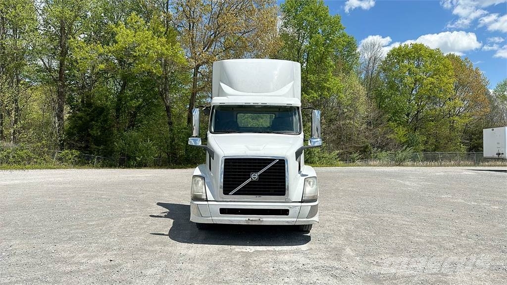 Volvo VNL300 Ciągniki siodłowe
