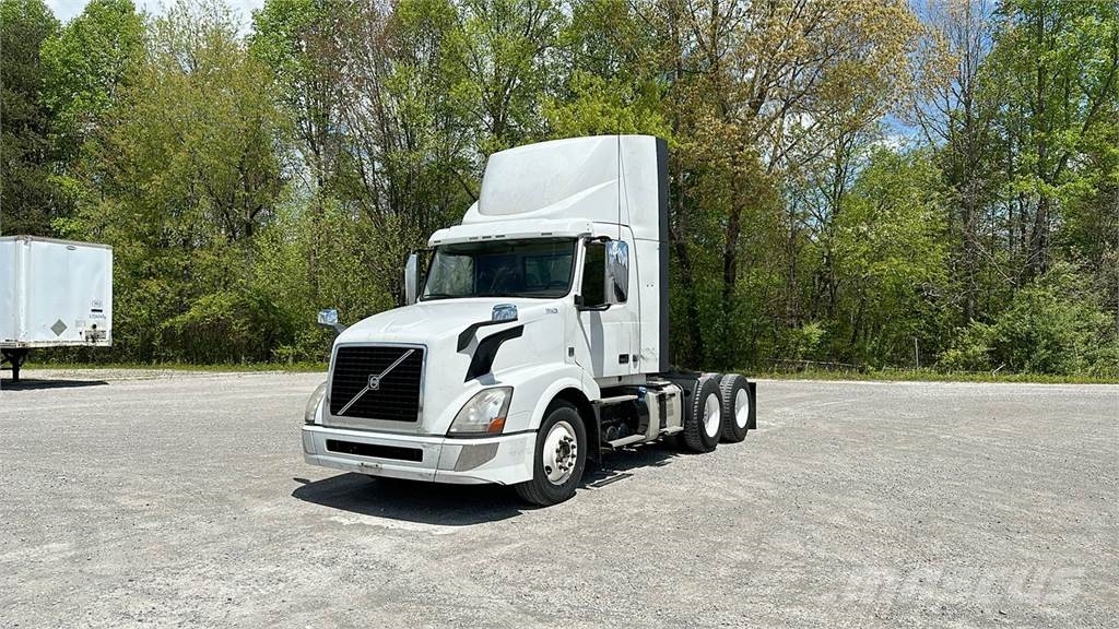 Volvo VNL300 Ciągniki siodłowe