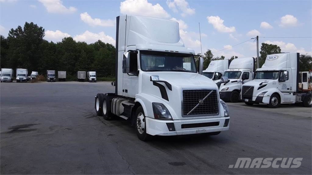 Volvo VNL300 Ciągniki siodłowe