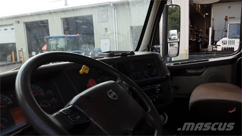Volvo VNL300 Ciągniki siodłowe