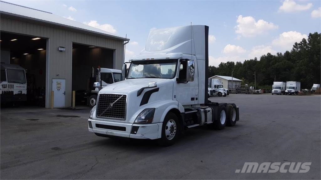 Volvo VNL300 Ciągniki siodłowe