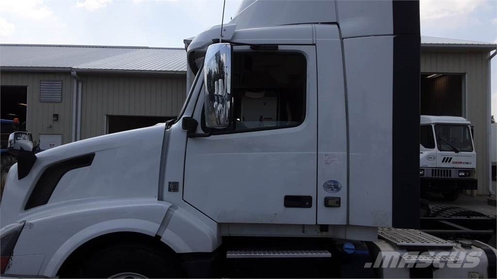 Volvo VNL300 Ciągniki siodłowe