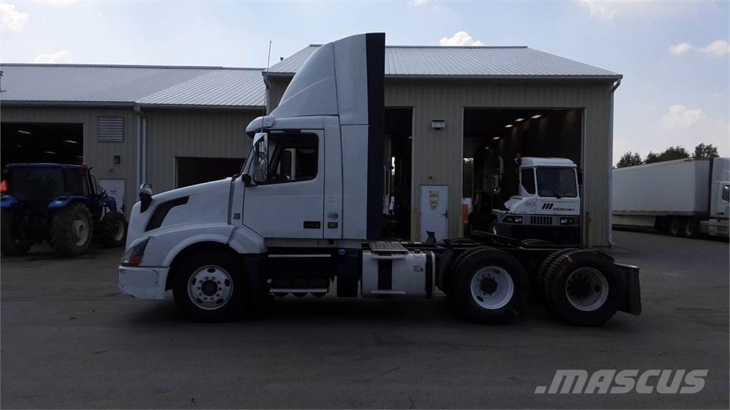 Volvo VNL300 Ciągniki siodłowe