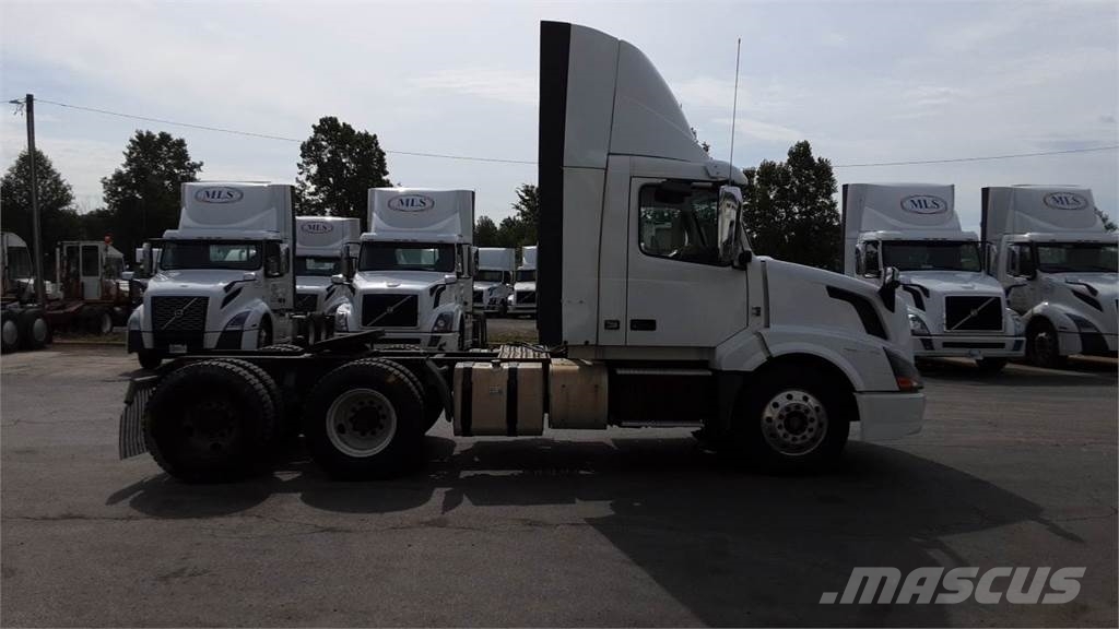 Volvo VNL300 Ciągniki siodłowe