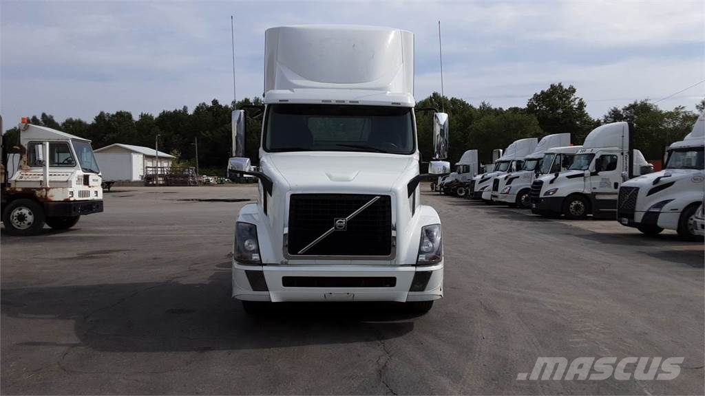 Volvo VNL300 Ciągniki siodłowe