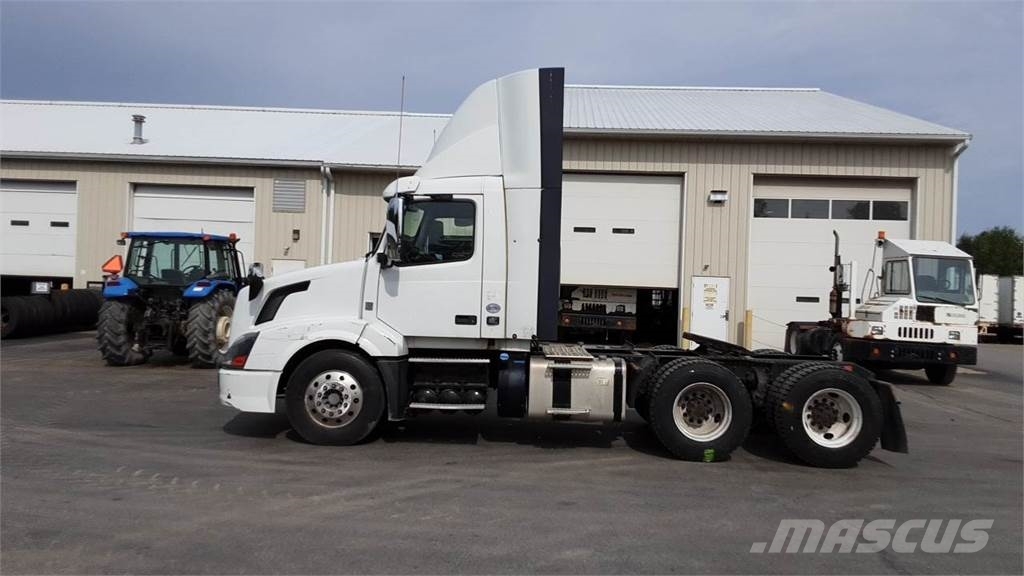 Volvo VNL300 Ciągniki siodłowe