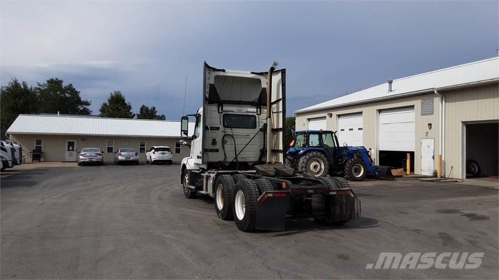 Volvo VNL300 Ciągniki siodłowe