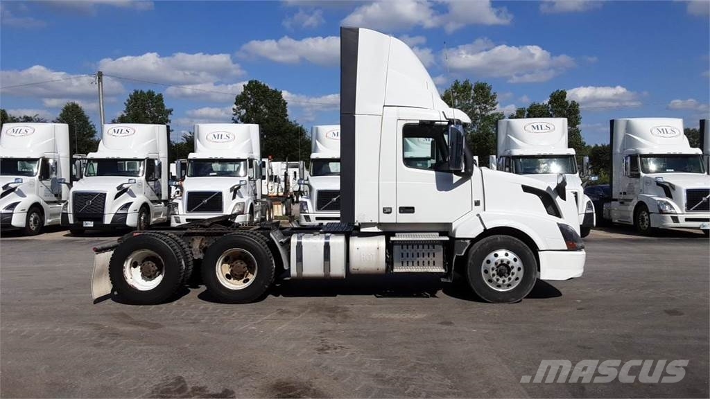 Volvo VNL300 Ciągniki siodłowe