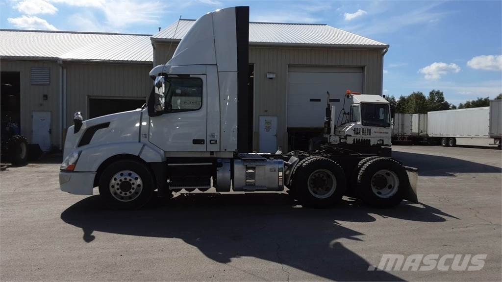 Volvo VNL300 Ciągniki siodłowe