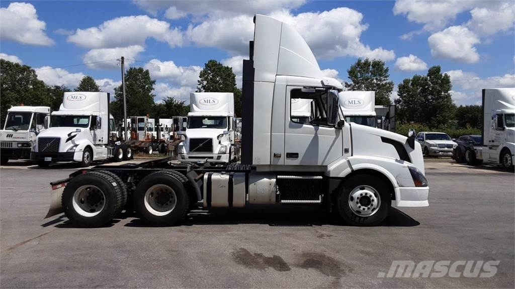 Volvo VNL300 Ciągniki siodłowe