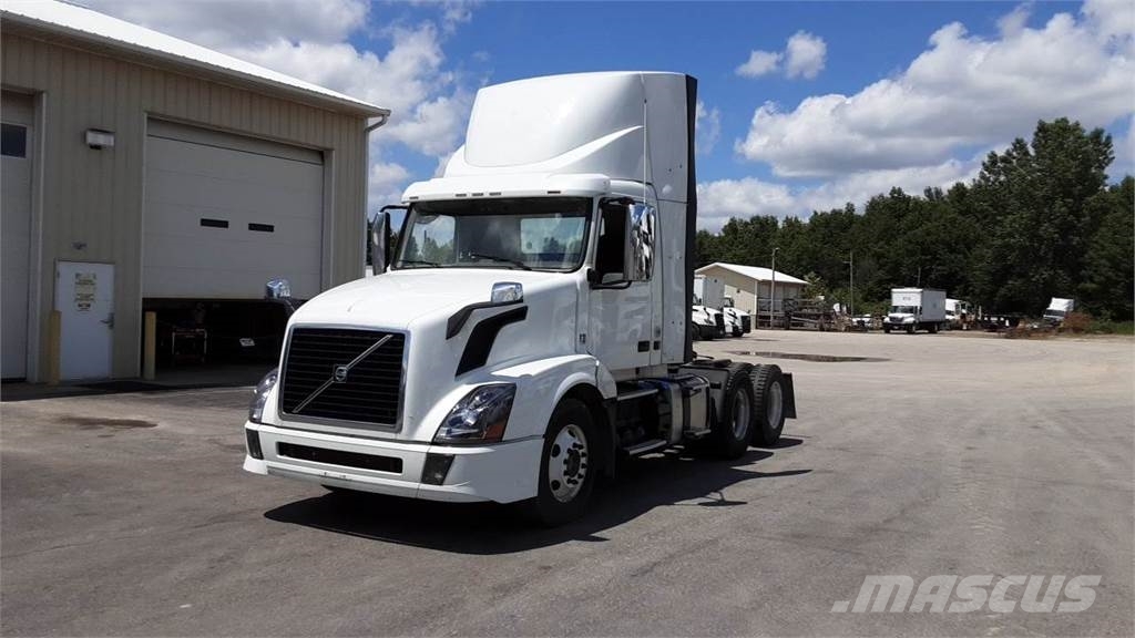 Volvo VNL300 Ciągniki siodłowe