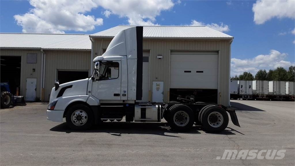 Volvo VNL300 Ciągniki siodłowe