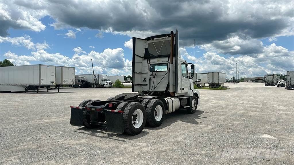 Volvo VNL300 Ciągniki siodłowe