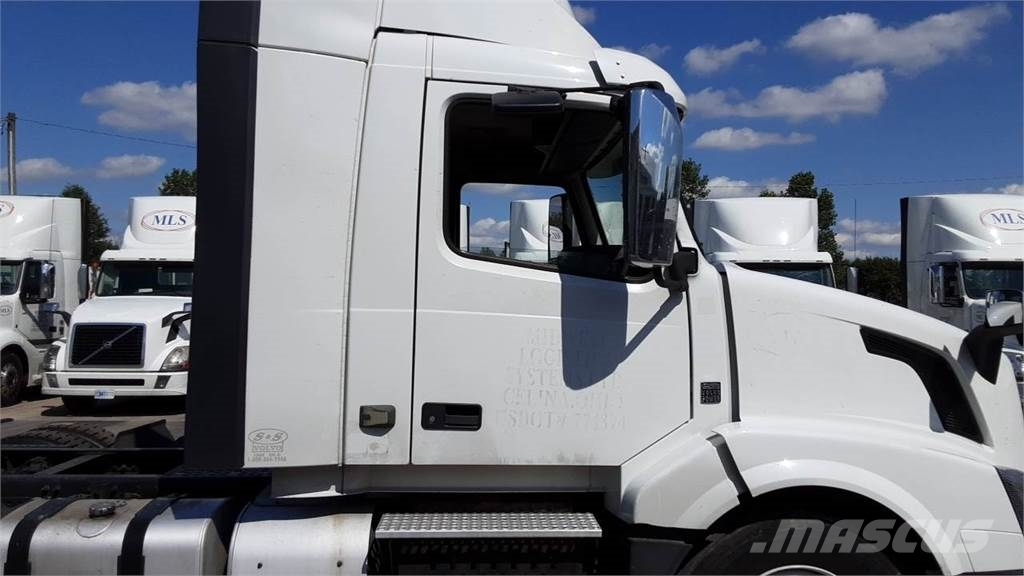Volvo VNL300 Ciągniki siodłowe