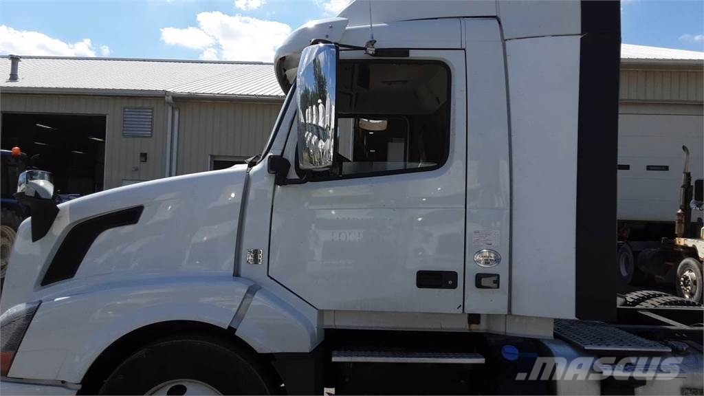 Volvo VNL300 Ciągniki siodłowe