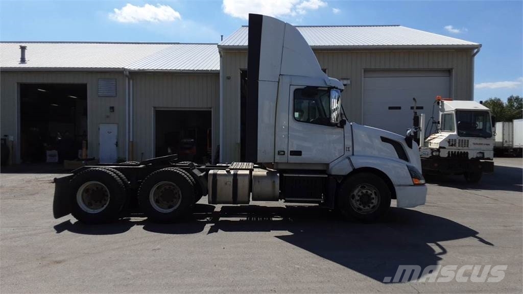 Volvo VNL300 Ciągniki siodłowe