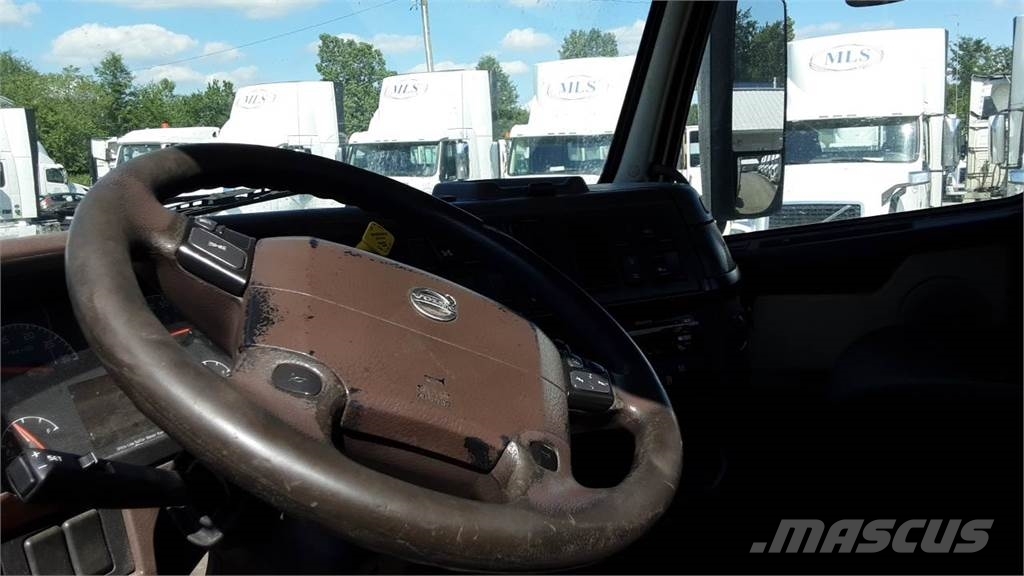 Volvo VNL300 Ciągniki siodłowe