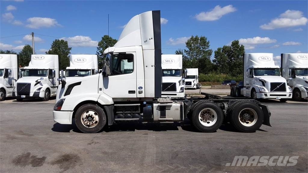 Volvo VNL300 Ciągniki siodłowe