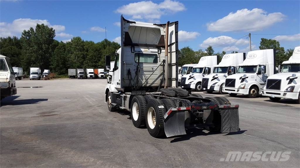 Volvo VNL300 Ciągniki siodłowe