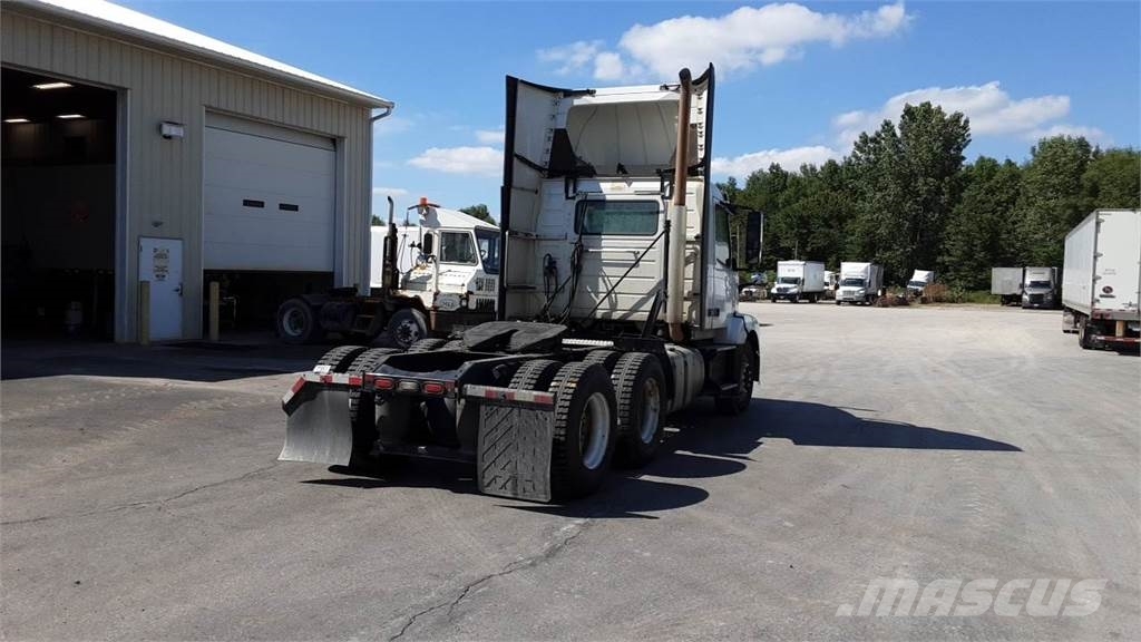 Volvo VNL300 Ciągniki siodłowe