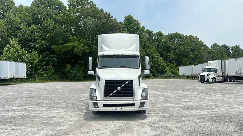 Volvo VNL300 Ciągniki siodłowe