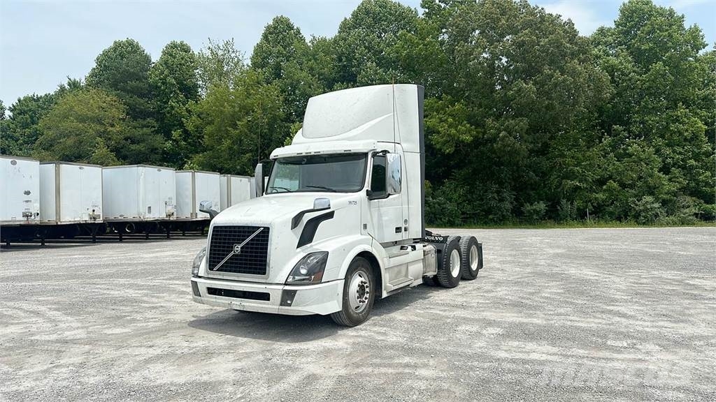 Volvo VNL300 Ciągniki siodłowe