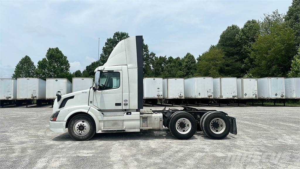 Volvo VNL300 Ciągniki siodłowe