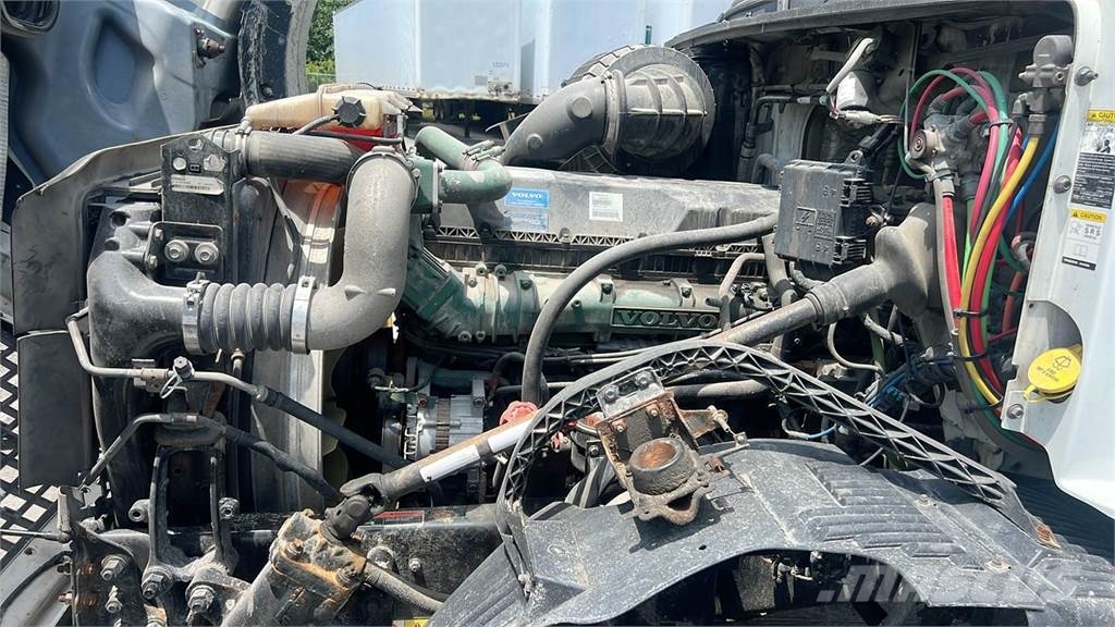 Volvo VNL300 Ciągniki siodłowe