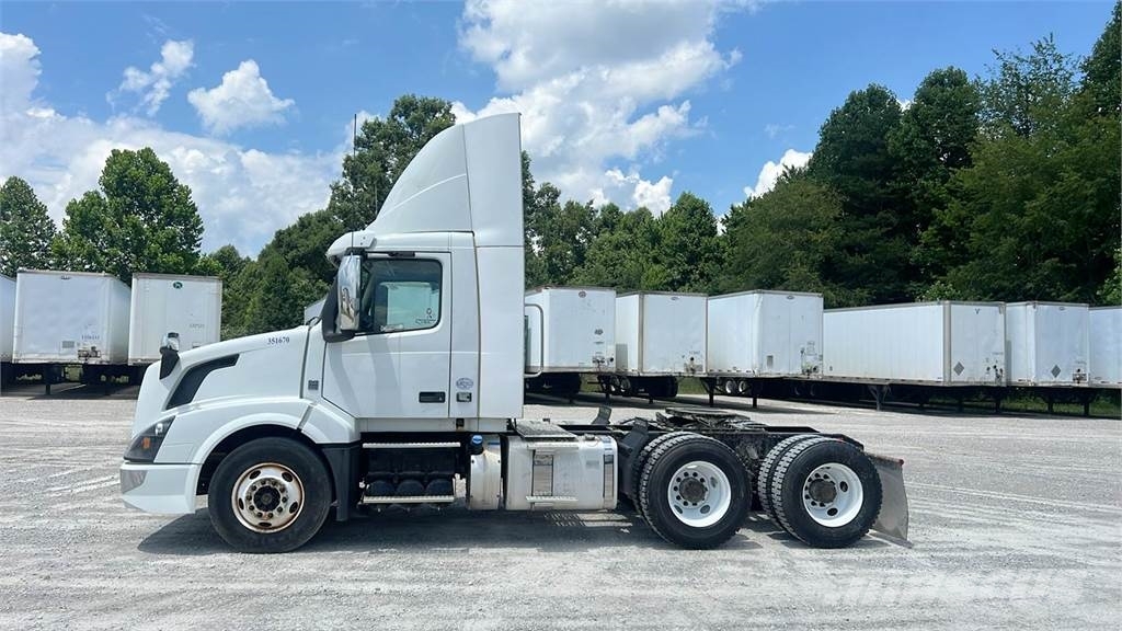 Volvo VNL300 Ciągniki siodłowe