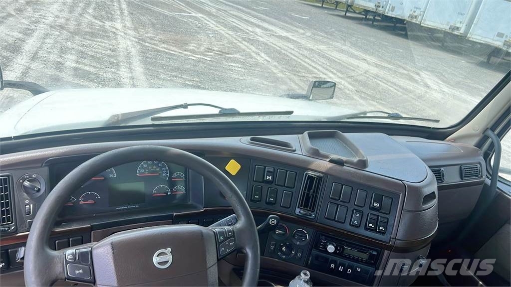 Volvo VNL300 Ciągniki siodłowe