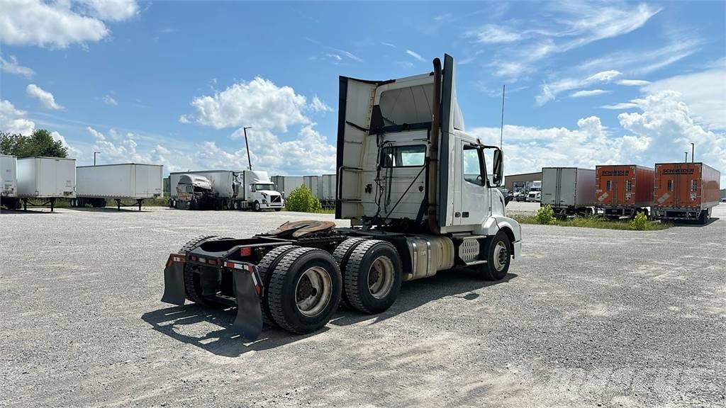 Volvo VNL300 Ciągniki siodłowe