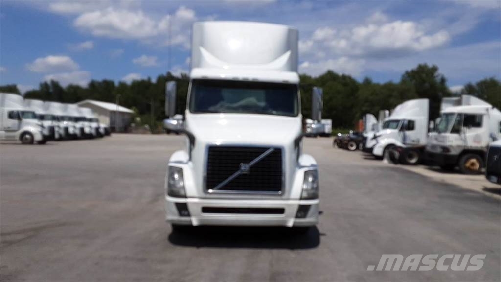 Volvo VNL300 Ciągniki siodłowe