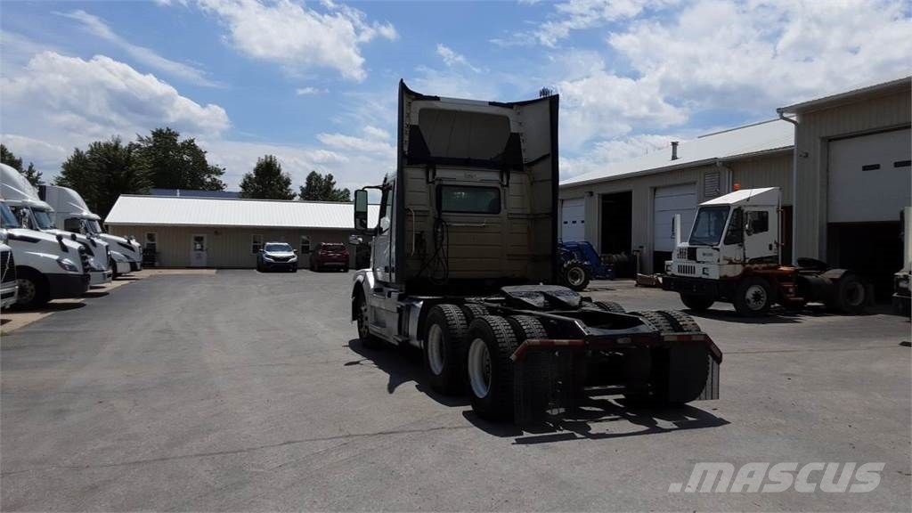 Volvo VNL300 Ciągniki siodłowe