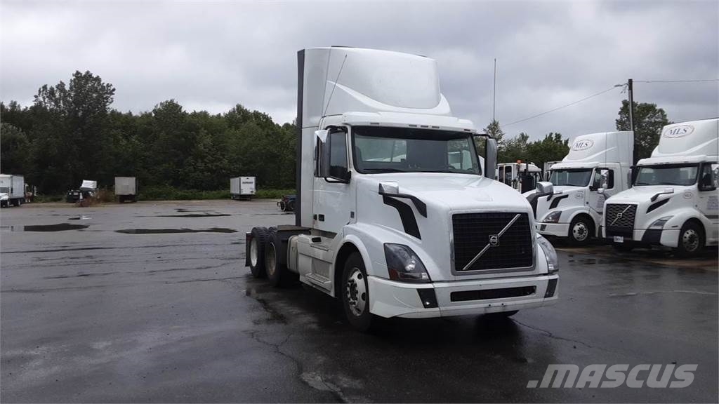 Volvo VNL300 Ciągniki siodłowe