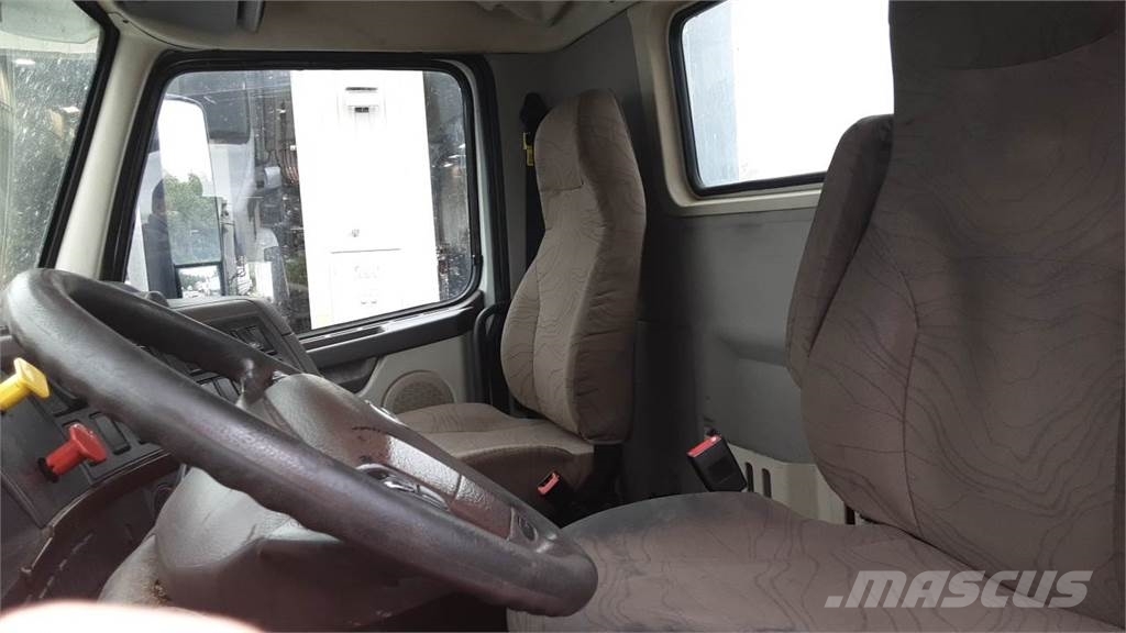 Volvo VNL300 Ciągniki siodłowe