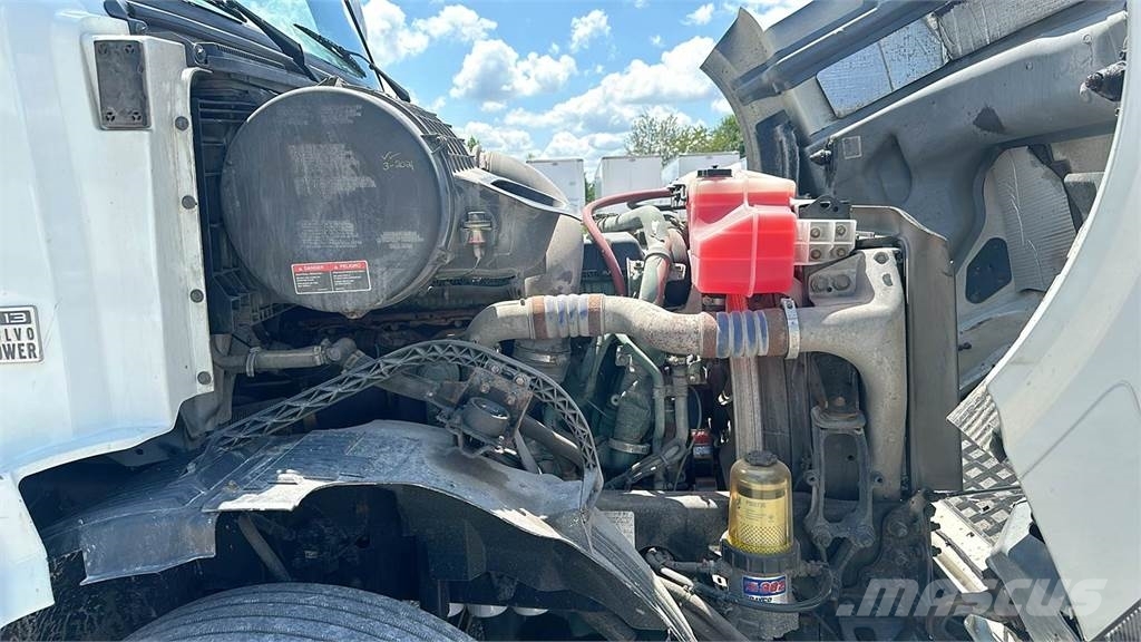 Volvo VNL300 Ciągniki siodłowe