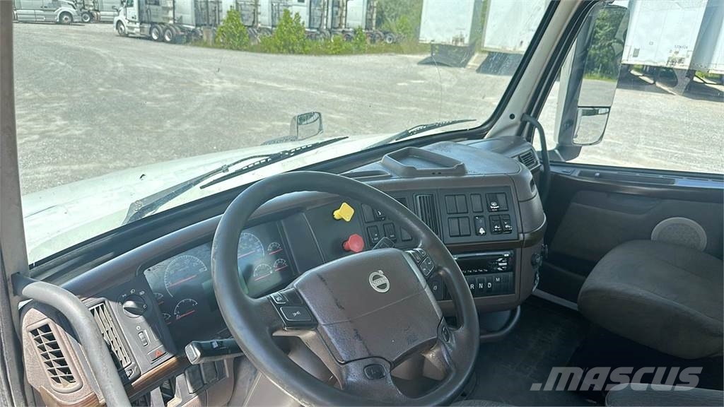 Volvo VNL300 Ciągniki siodłowe