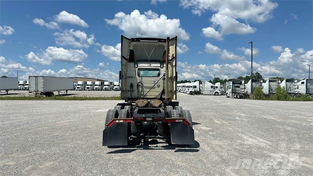 Volvo VNL300 Ciągniki siodłowe