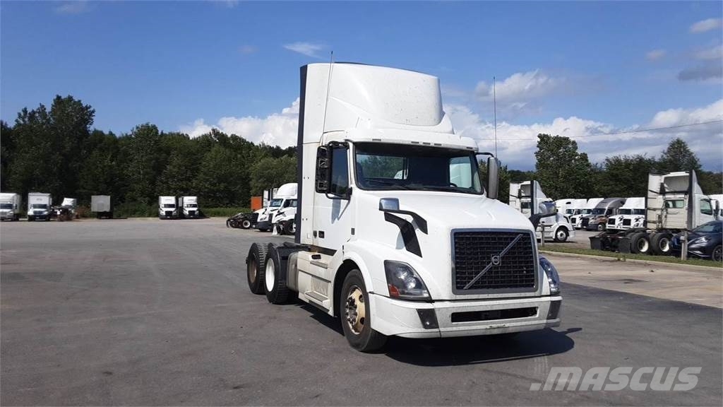 Volvo VNL300 Vilcēji
