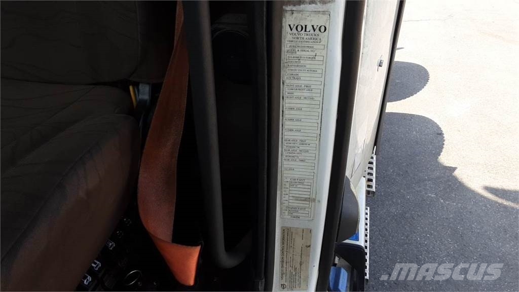 Volvo VNL300 Vilcēji