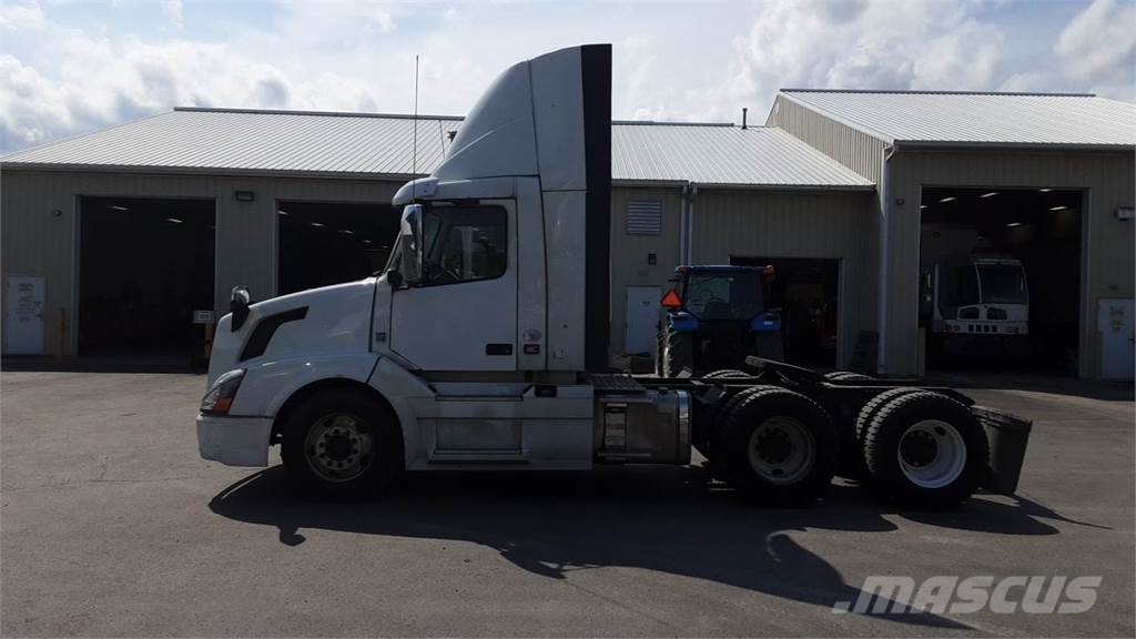 Volvo VNL300 Vilcēji