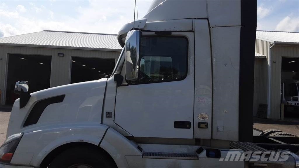 Volvo VNL300 Vilcēji