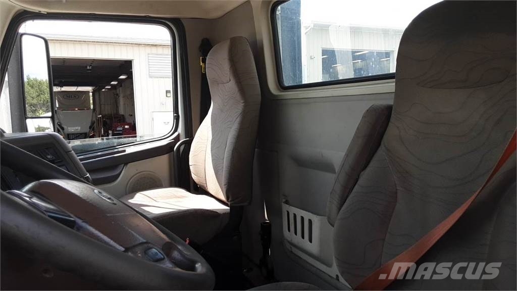 Volvo VNL300 Седельные тягачи