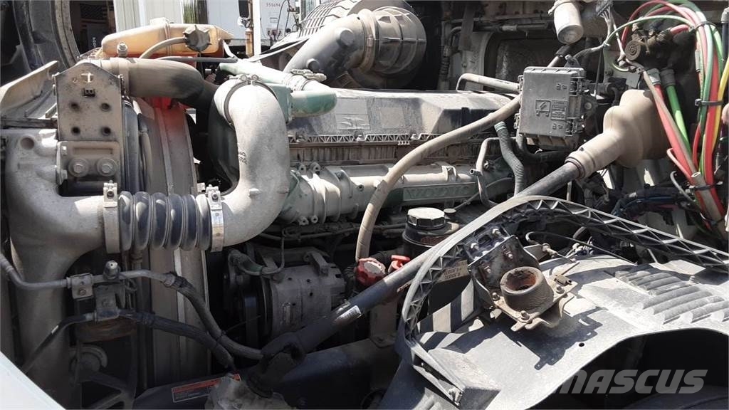 Volvo VNL300 وحدات الجر