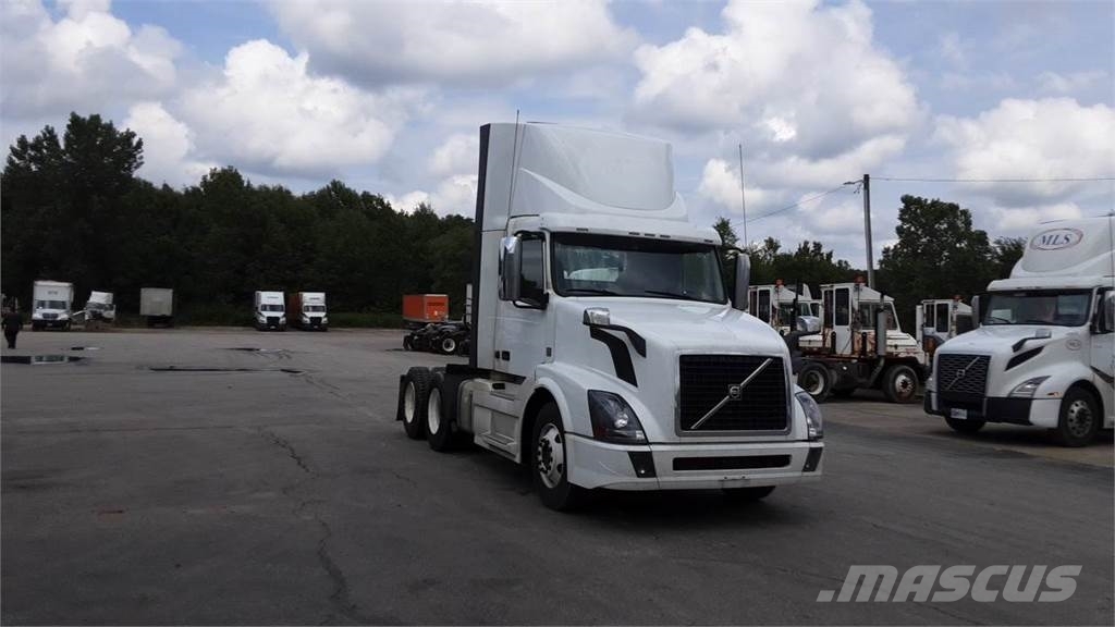 Volvo VNL300 Vilcēji
