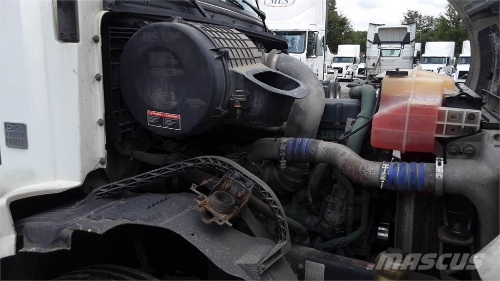 Volvo VNL300 Vilcēji