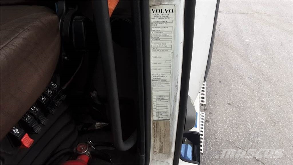 Volvo VNL300 Vilcēji